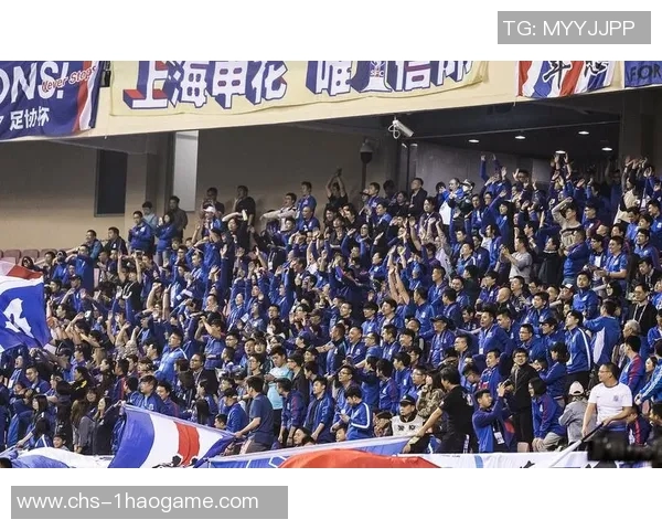 江苏苏宁与上海申花激战正酣谁能在这场对决中笑到最后